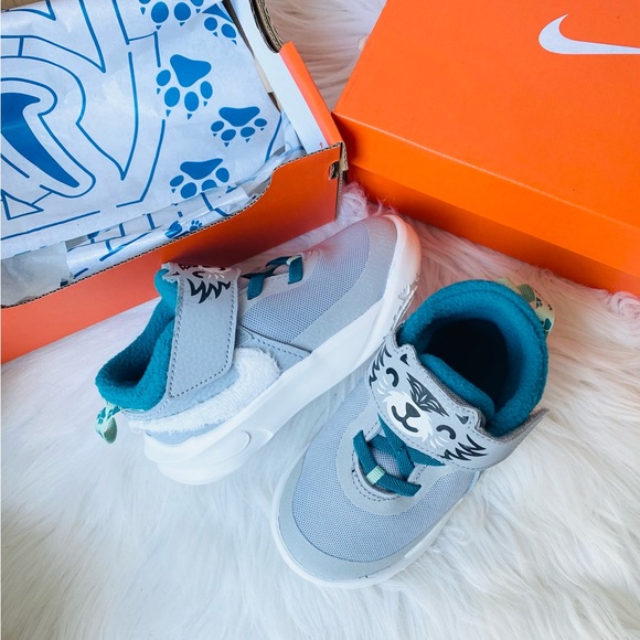 Toddler Nike Fleece Lined Pawprints Sneakers - Picture 3 of 7